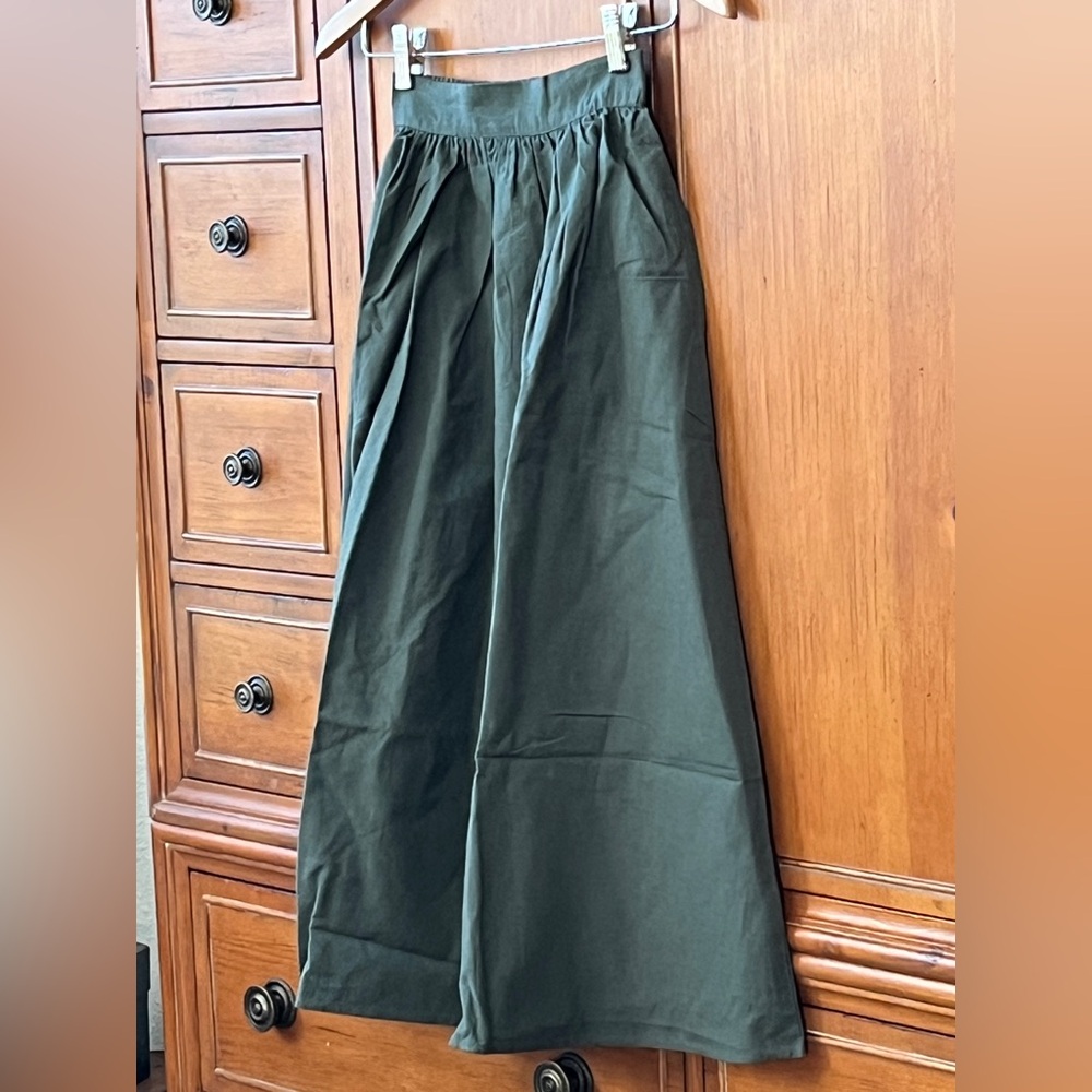 Little Cottonwood Green Linen & Cotton Skirt